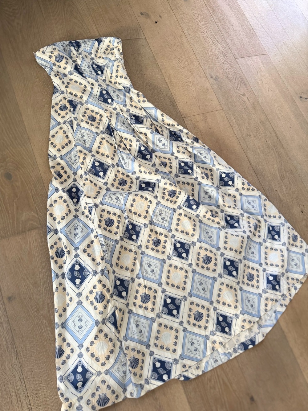 7 For All Mankind Strapless Blue & Cream Printed Maxi Dress - Picture 3 of 10